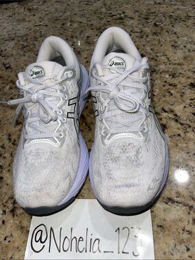 ASICS Gel Cumulus 23 Women’s White Running Sneakers
